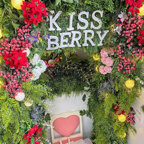KISS BERRYのフラワーアーチ
